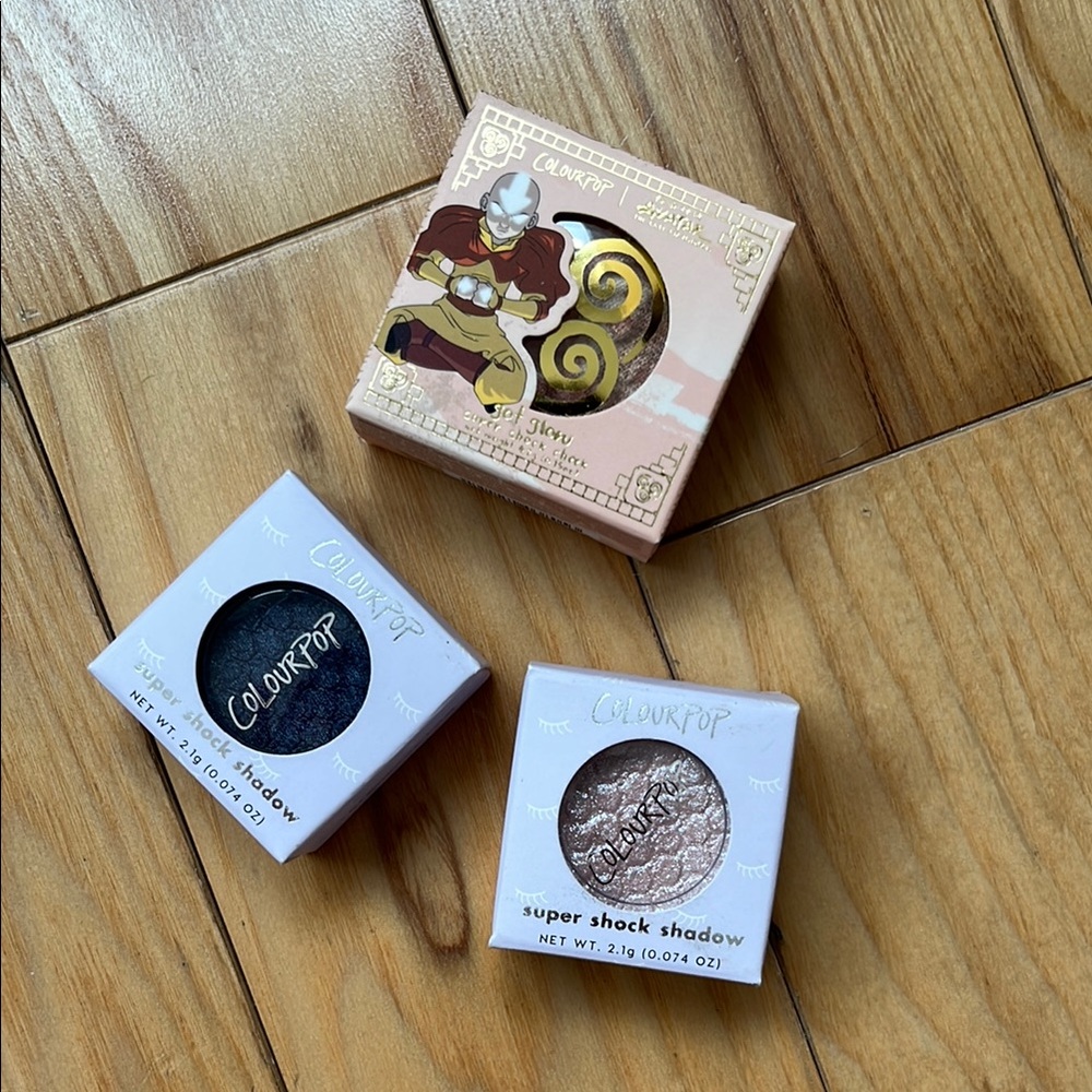 Colourpop Avatar Got Glow Super Shock Cheek + Issa And Frog Super Shock Shadow